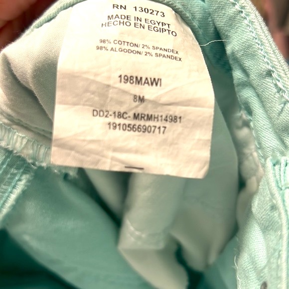 Lee Riders- Mint- Mid Rise Capri size 8, EUC! - Picture 4 of 4